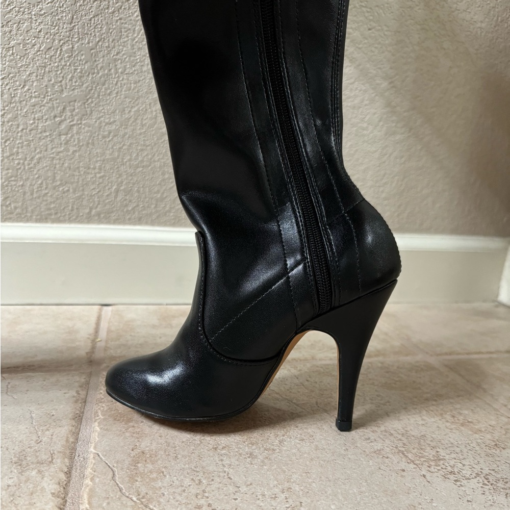 BURJU Garter Boots - Picture 9 of 10